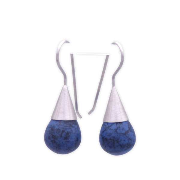 Klassische Ohrringe aus Silber mit blauschwarzen Pampeln